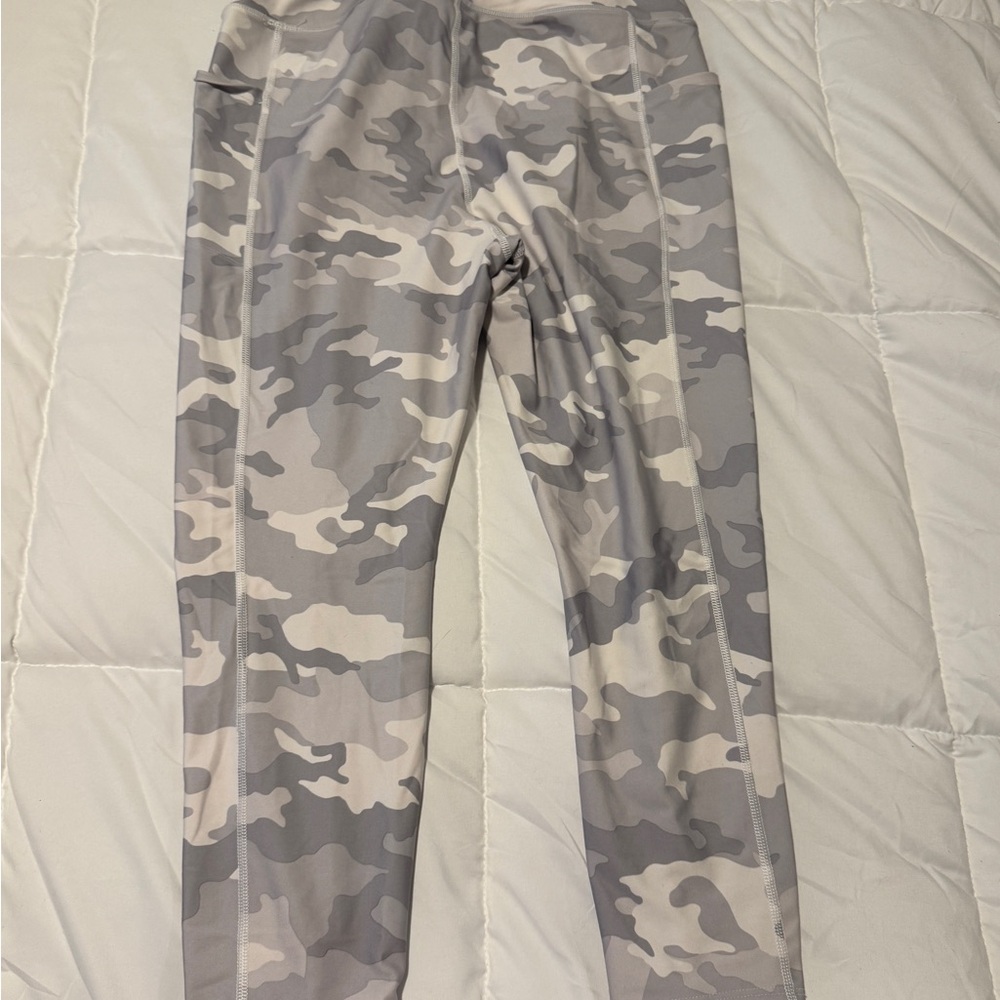 Kids Camo Leggings - Gray